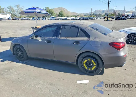 2022 Mercedes-Benz A 220 z USA, uszkodzony, nr VIN W1K3G4EB1NJ337861